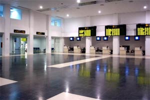  Sala de llegadas del aeropuerto de Ibiza