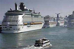 Cruceros en el puerto de Barcelona