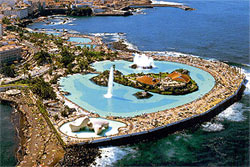 Vista de los lagos y piscinas de Tenerife