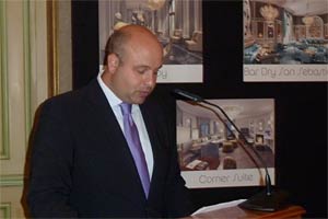 Michel Nader, director del Hotel Maria Cristina en su presentación