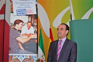 Rafael Rodríguez consejero de Turismo durante la presentación campaña