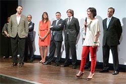 Mari de Soto Incháusteguí subdirectora de la Oficina de Turismo de la Republica Dominicana dirigiéndose a los invitados