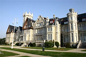 Universidad Internacional de Menendez y Pelayo