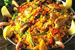 Típica paella española, uno de los platos preferidos por los turistas