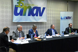 Rueda de prensa celebrada en el Hotel Meliá Castilla para anunciar su XV Congreso y Foro del Turismo