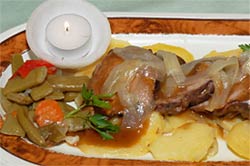 Solomillo de jabalí a la luz de la cebolla caramelizada