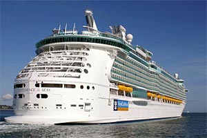 El -Oasis of the Seas- el barco más grande del mundo