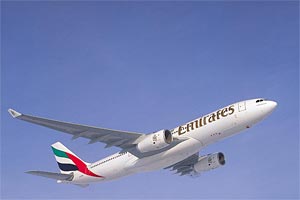 A partir del 31 de marzo de 2013, Emirates operará 35 vuelos semanales entre Dubái y Bangkok. El nuevo servicio será operado con un Airbus 330-200L hasta el 1 de septiembre, fecha a partir de la cual empleará un Boeing 777-300ER