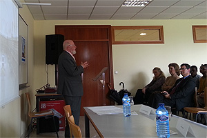 Jos Antonio Fernndez Cuesta durante  su conferencia en la Universidad Camilo Jos Cela