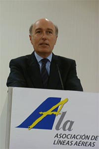 Javier Maria, durante su intervencin en la Asamblea Anual de ALA